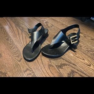 Michael Kors London tong sandals